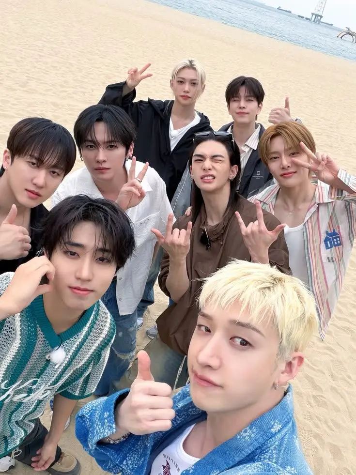 VioletRamp7083의 skz bl