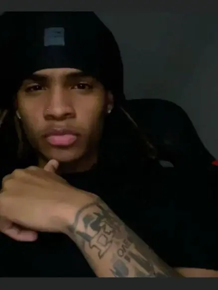 IONKNWYULOLO의 We Was Just Friends… Right?