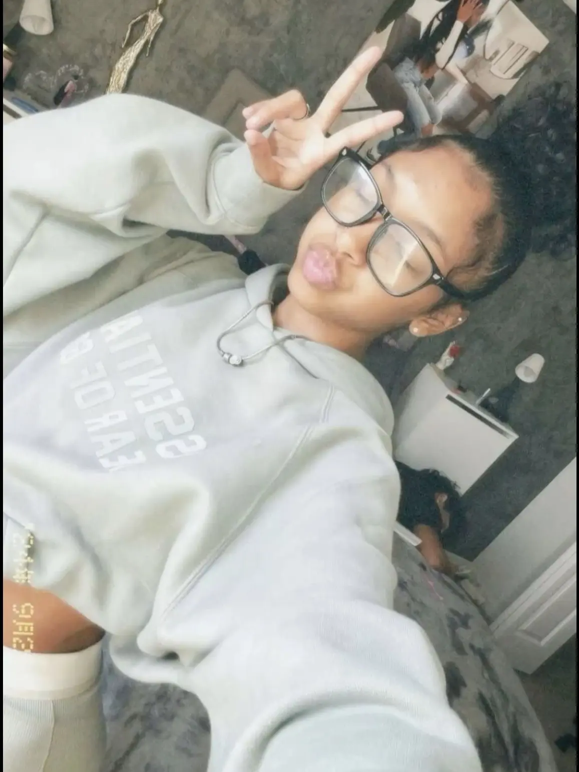 CrystalZeRivers의 Myla