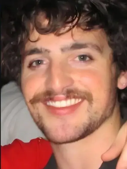 MoonbeamIceCream의 Benson Boone