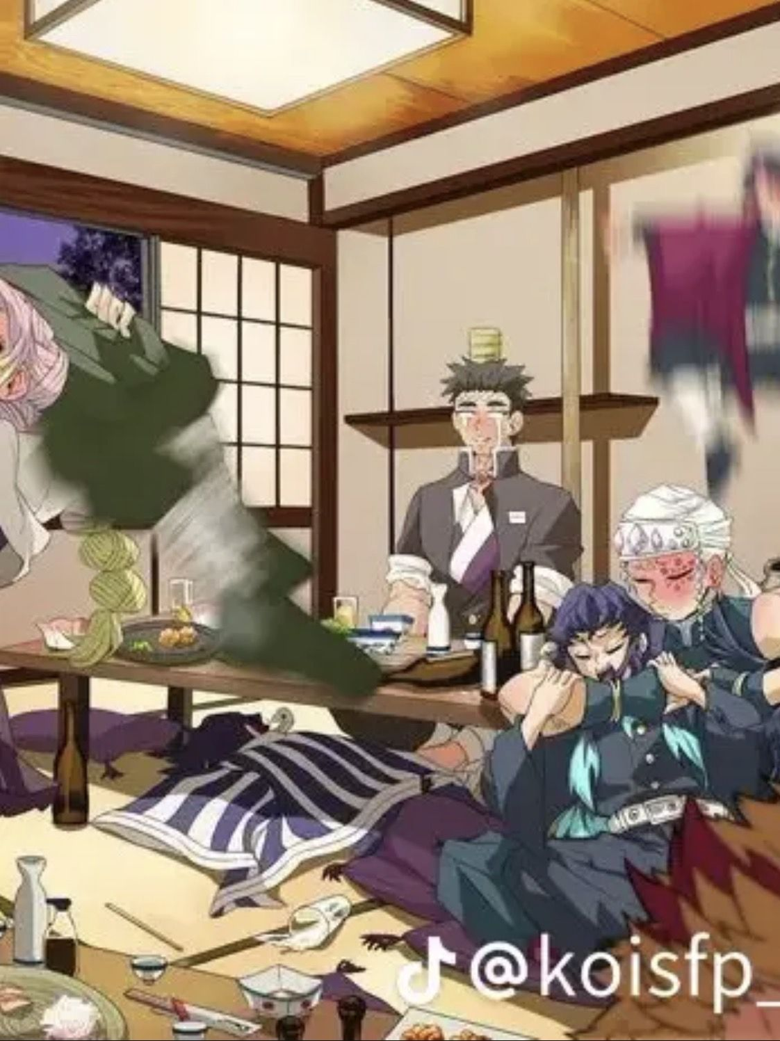술먹고 취한 주들 술 안먹은 무이치로 대표 이미지