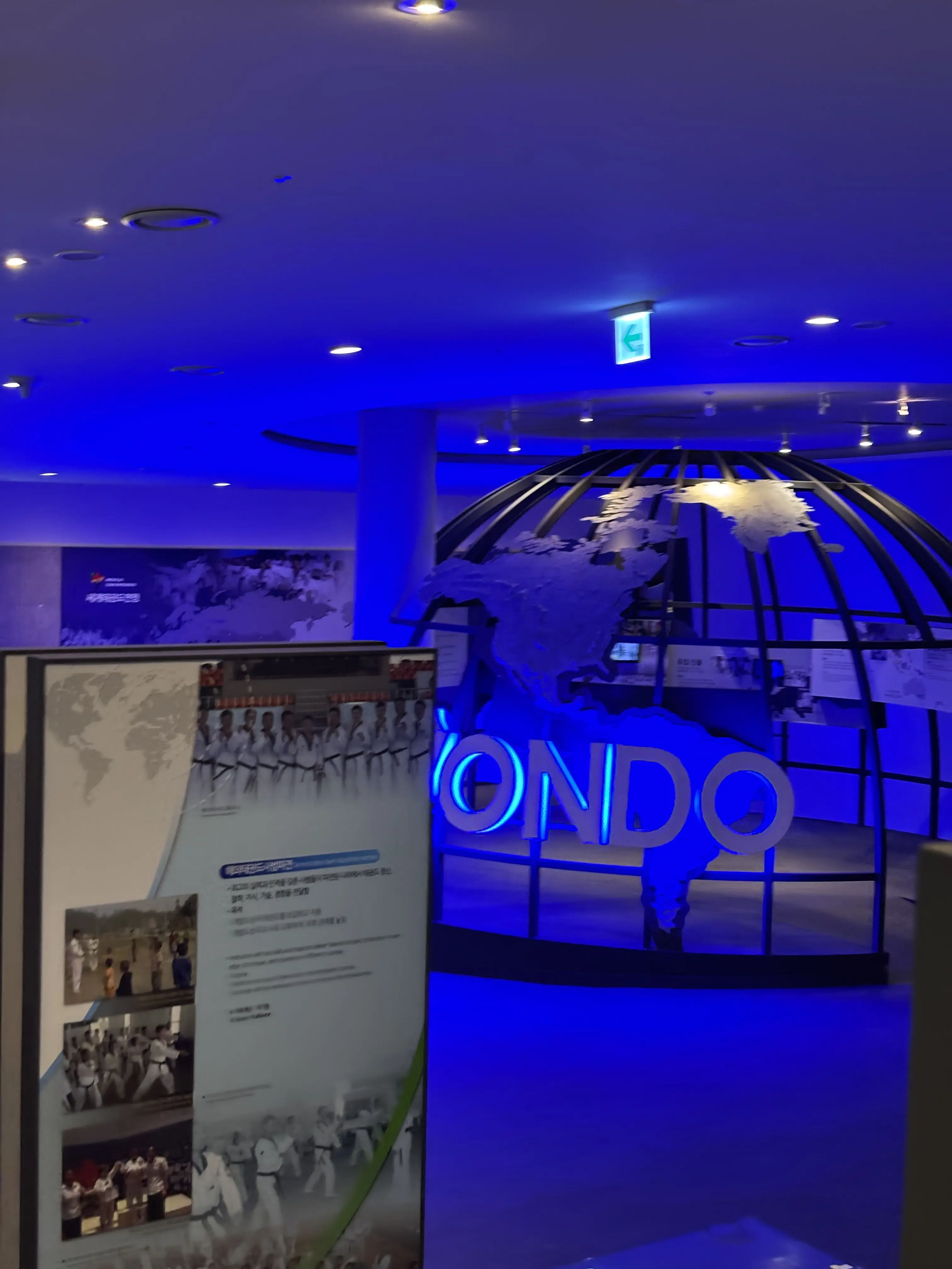 FunkyJoy1979의 마법고고기숙사 학교 🪄