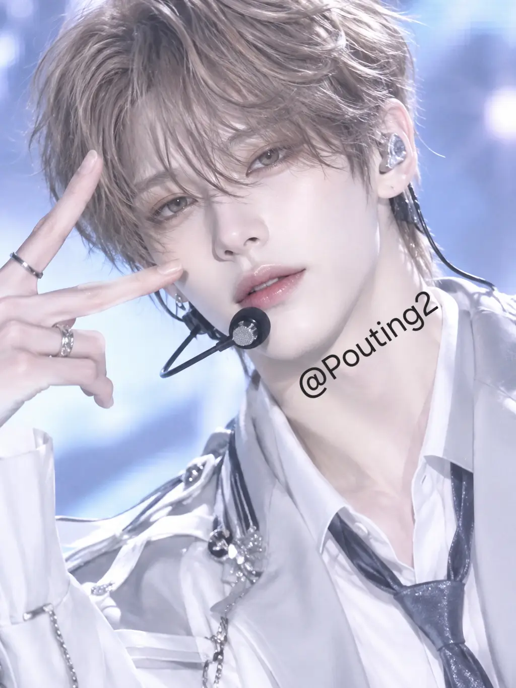 Pouting2의 Yoon Sion