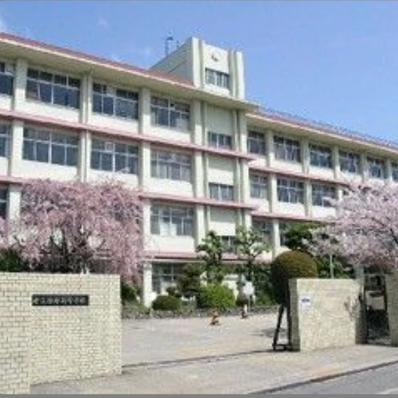 남자가 드글드글한 남고에서 난 홍일점