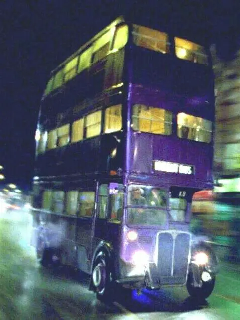 n._.216의 夜の騎士バスの車掌さん☾⋆.·