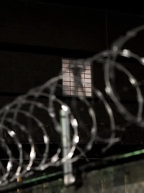 Aube_의 刑務所