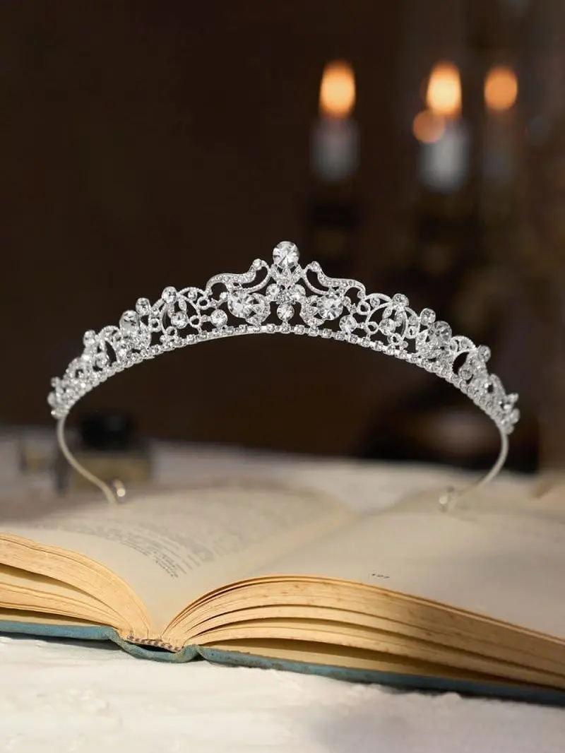 FallingStarr의 The Crown's Missing Child
