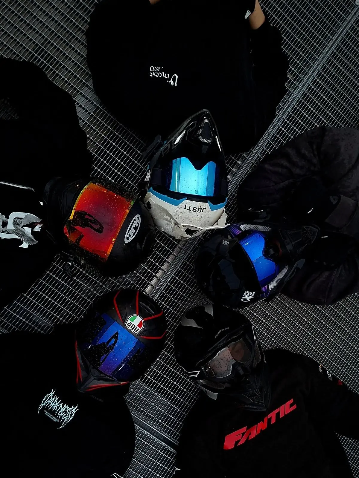Ghostie45의 Between Bikers