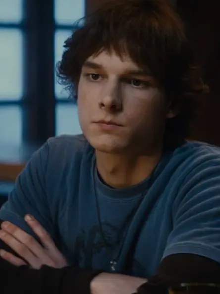 FrailRake3471의 Finney Blake