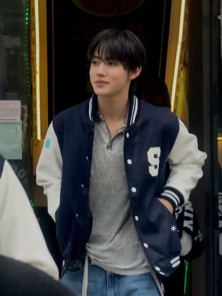 Aile._.enie의 Eom seonghyeon