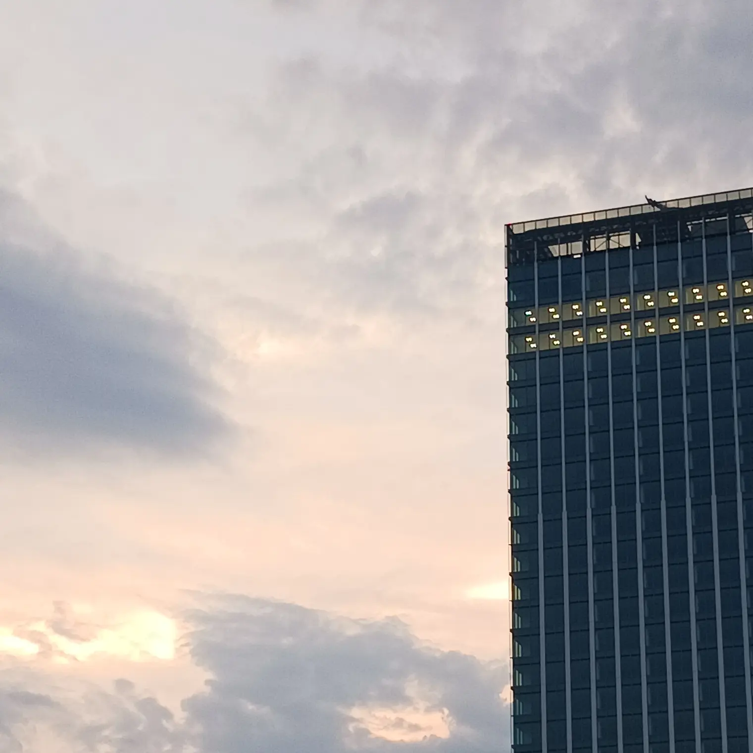 PoorCello9524의 ちょっとおかしい{{user}}