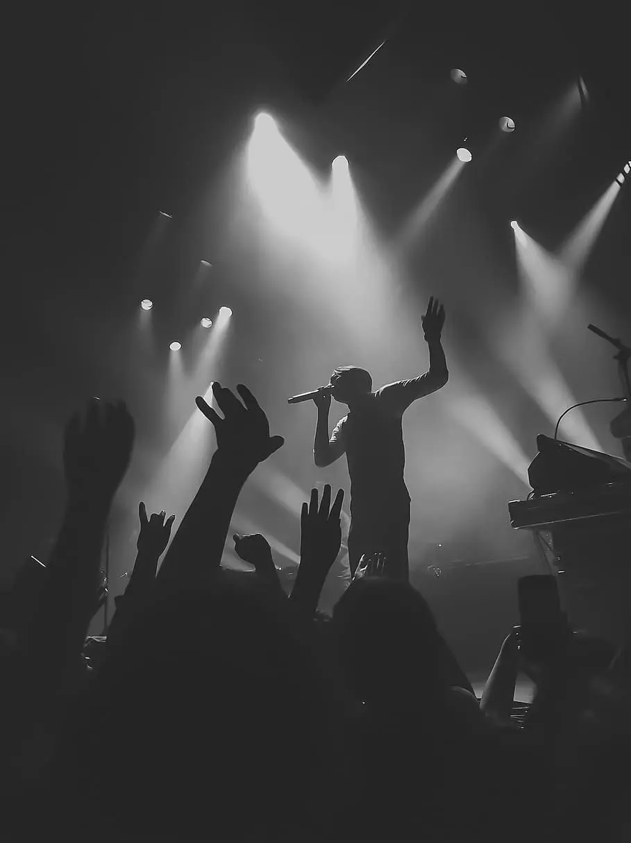 hexxed.tt의 Accidental Pop Star