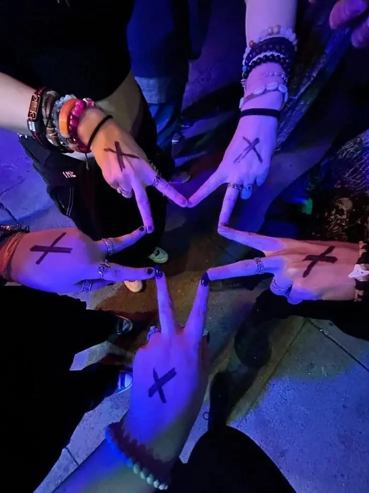 Pretty_Boyy의 Band - HP