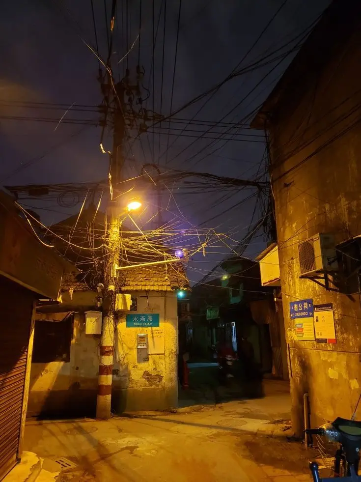 CreamViola4759의 어둑한 달동네 거리에서ㅡ