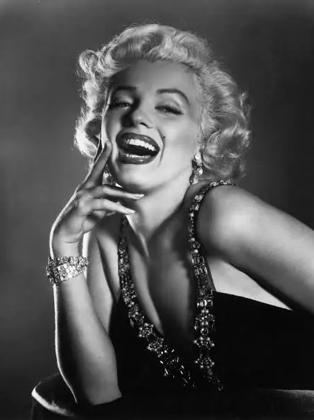 BeigePages6607의 Marilyn Monroe