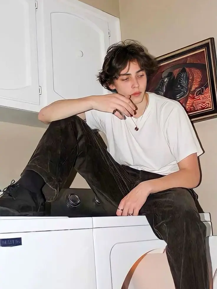 r6whyiseveryonesohot의 Travis stoll