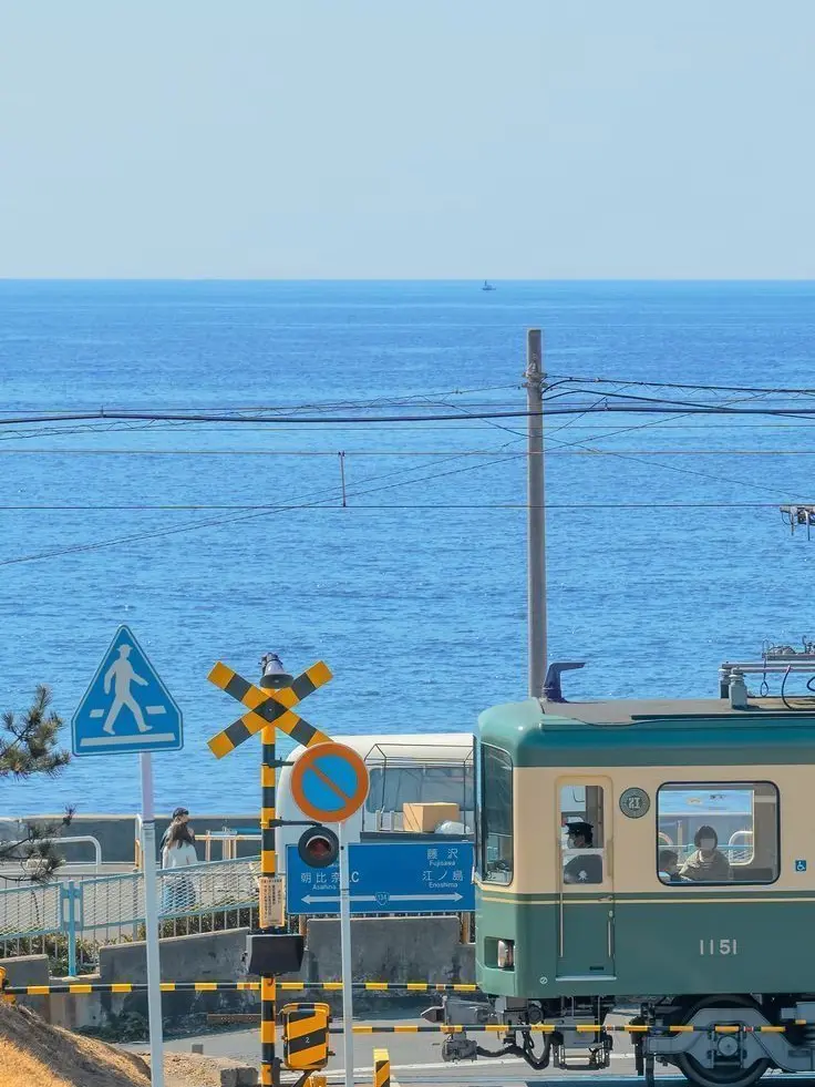 ShabbyPound6765의 いつも保健室でサボってるyjくん。