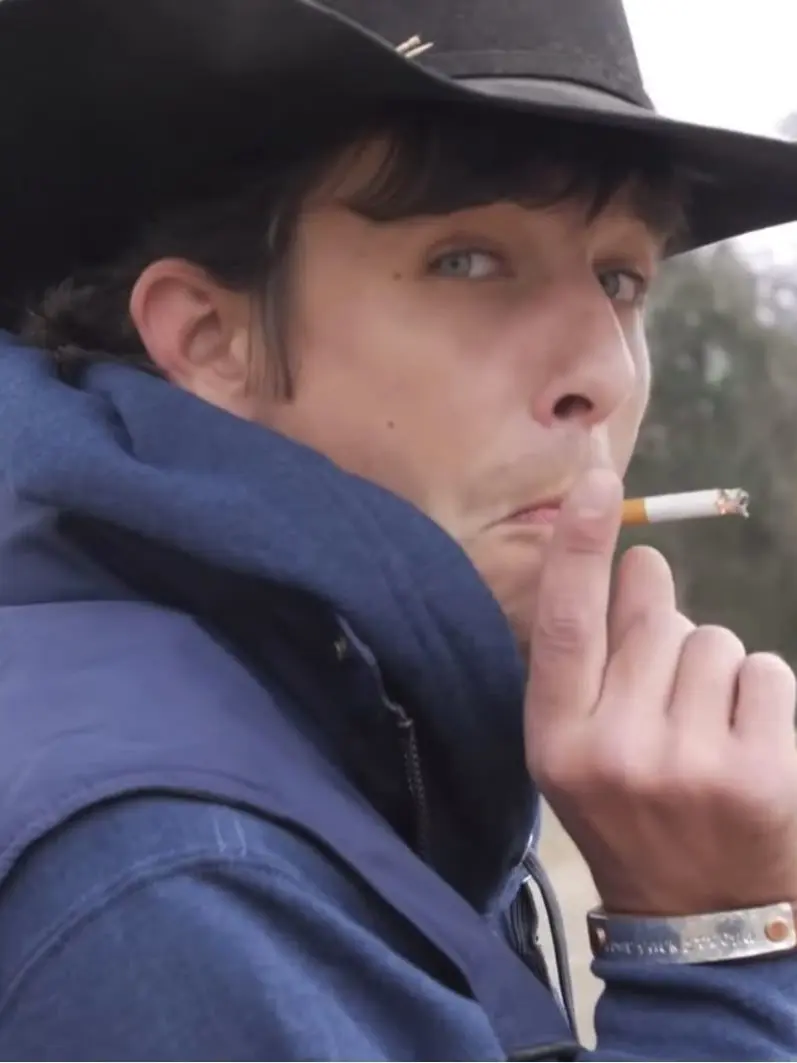 ShortTeam2759의 Jb mauney, and the city girl.