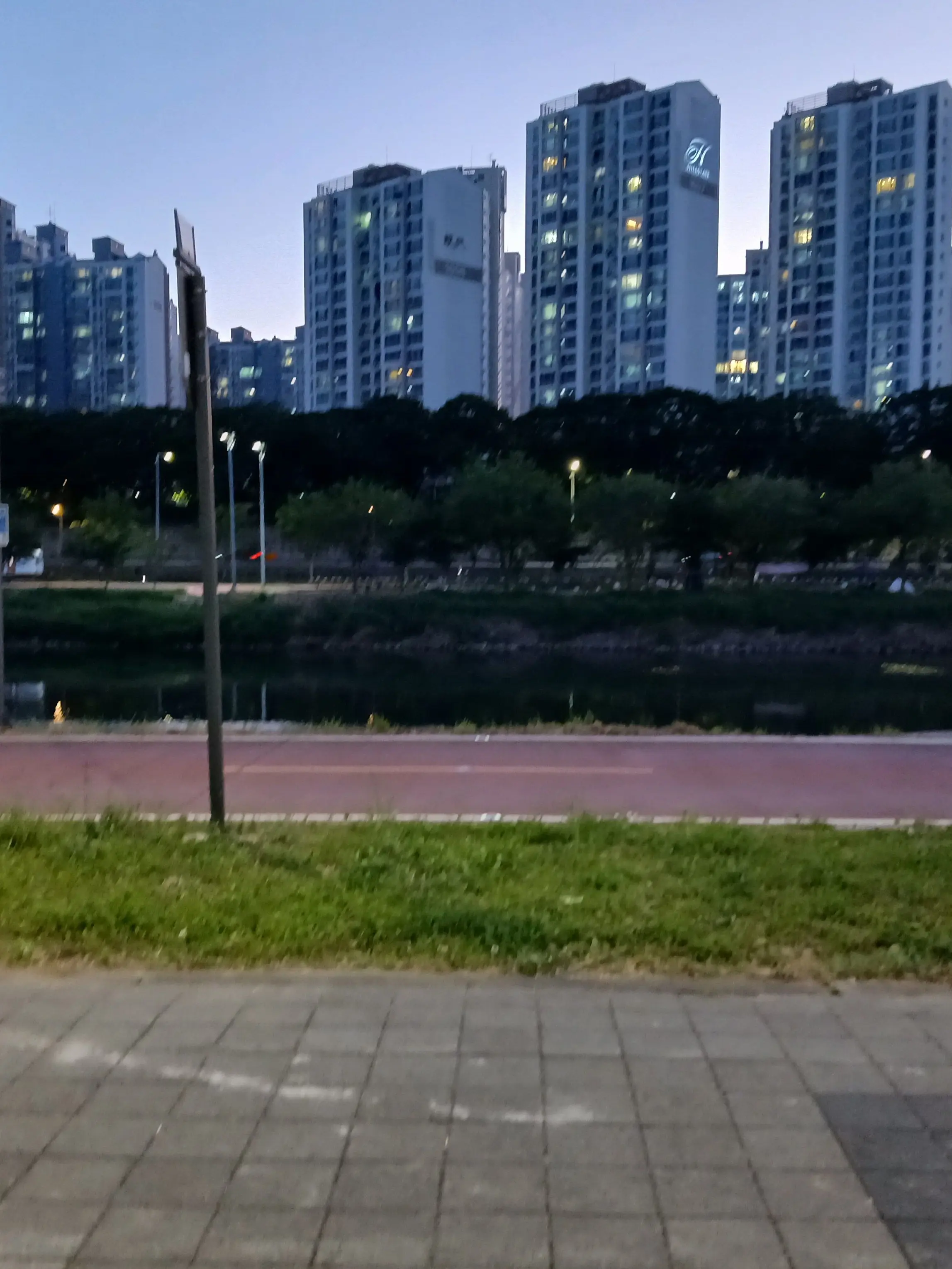 dive_seni의 난 아직 준비가 안됐는데?
