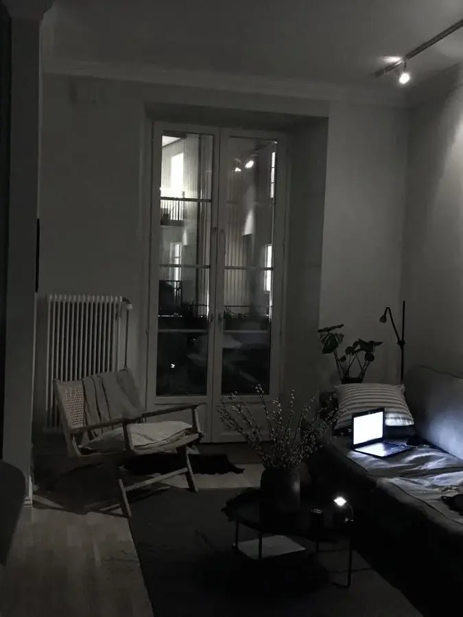Terameteor의 Living with Clingy Rou