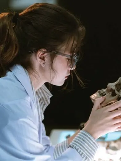 BruteBooby2658의 Lilly (Morgue technician)