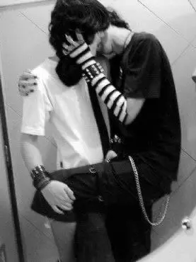 shinxdouwhy의 🖤❤️💜𓆩˚~2 Femboys~˚𓆪🖤❤️💜