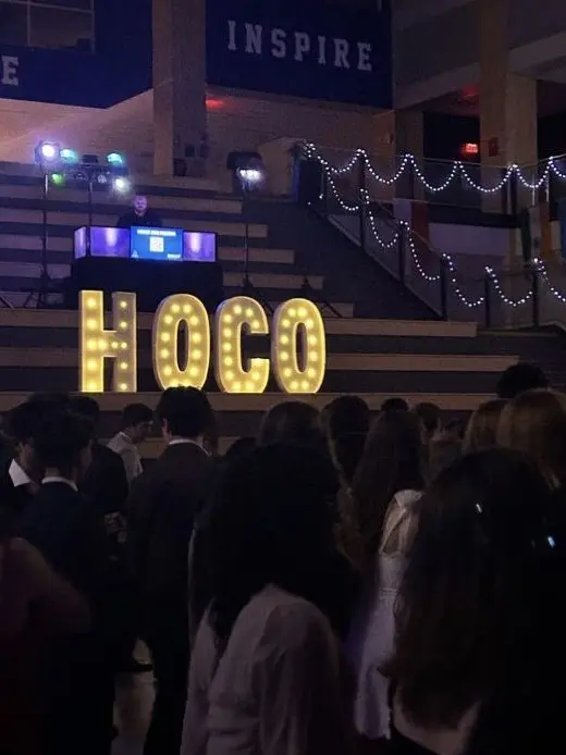 Idkidcgia의 Homecoming dancee