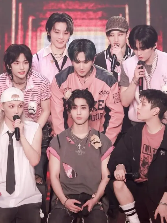 Hyungii1의 SKZ YOU AS FELIX-horror