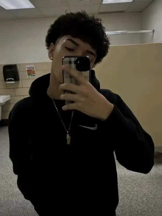 DrearySmog3811의 bad boy
