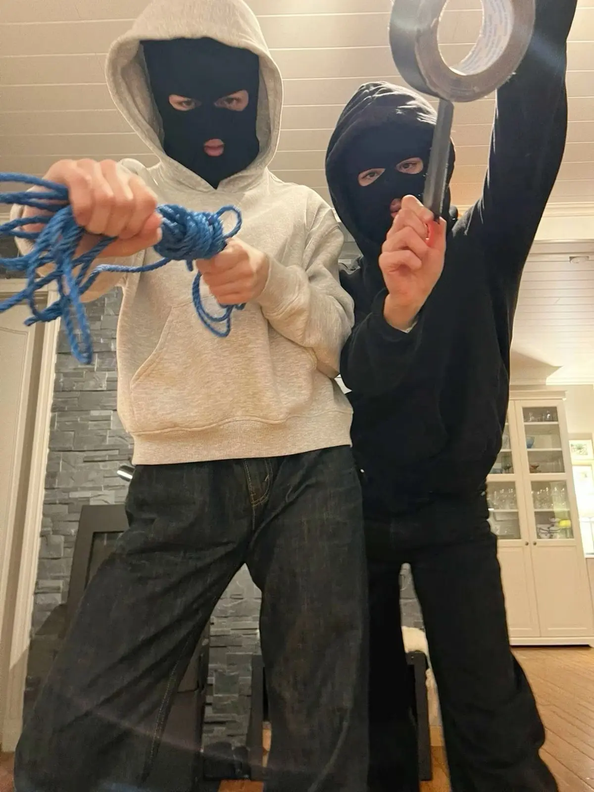 DaftlyDaisy8806의 Three kidnappers