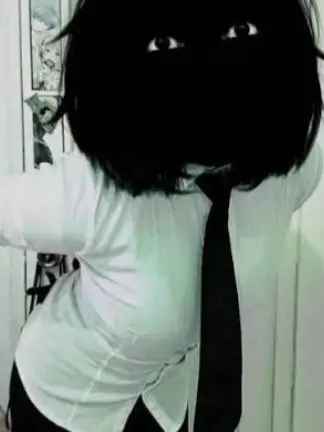 Cecilusfan22의 The Black Figure
