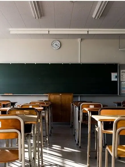 AppIe3231의 変態教師がAU学園へ　貴方は転校生