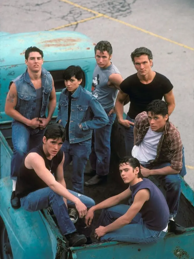 ur_broski의 Pick me hanging out with the greasers?