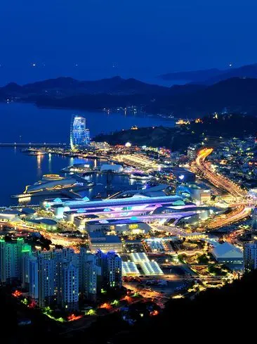 Minjusaranghae의 친구들과 함께 여행 가기