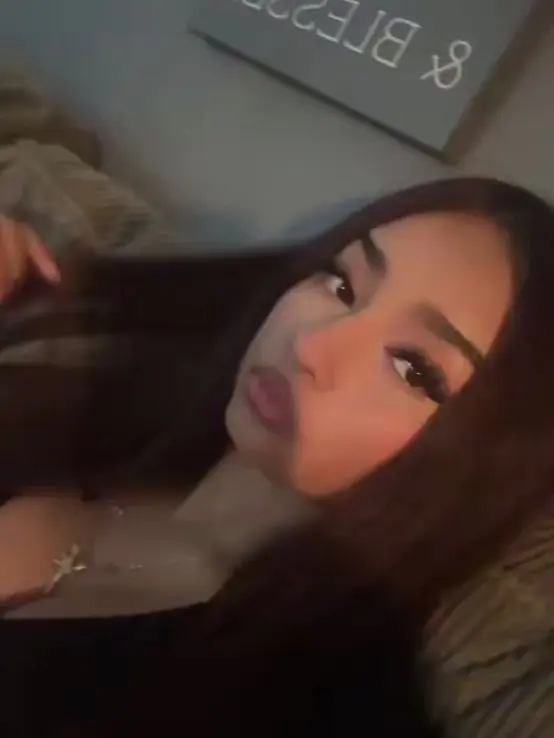 DottedFeist4844의 Wlw/your Latina bff,xmena