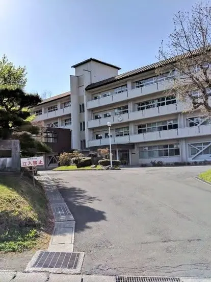 puppy.pear의 Transferred Schools... Was It Worth It?