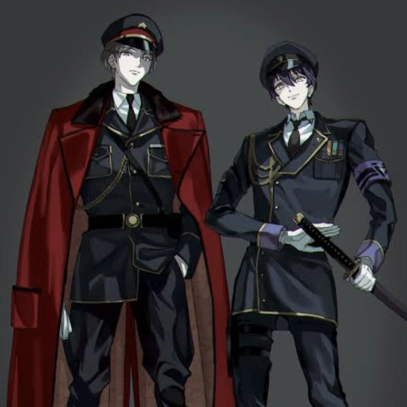 軍人かがみもち