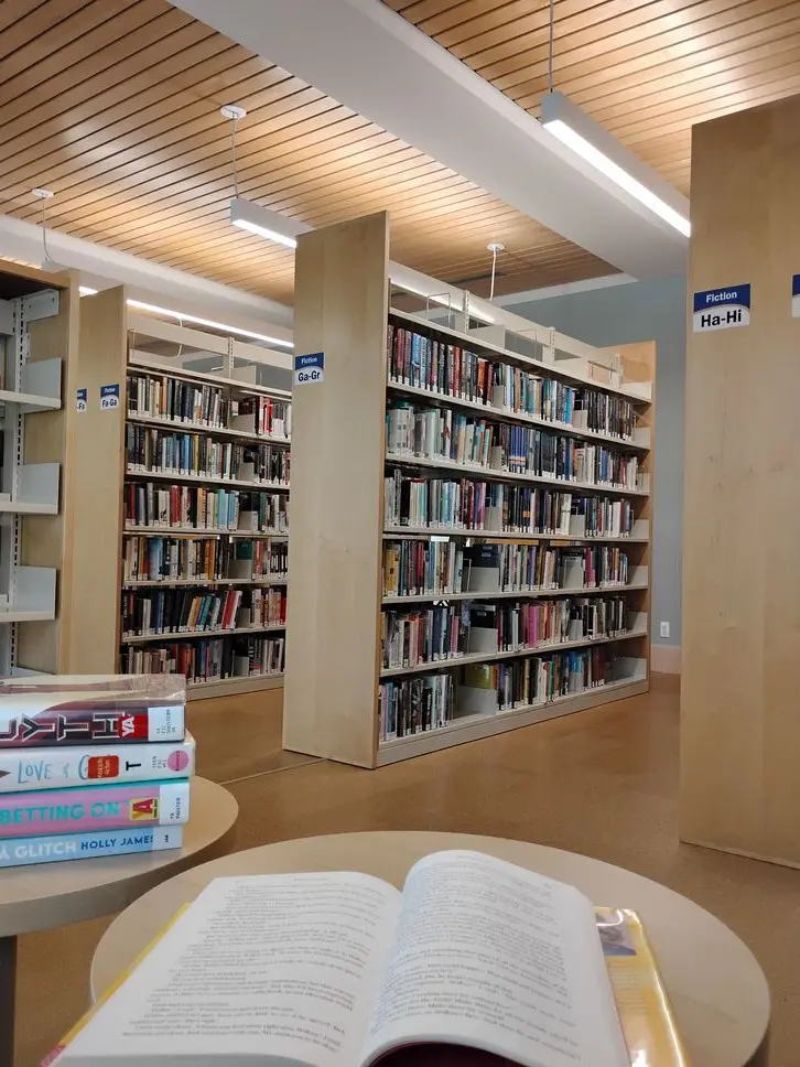 MoistAnkle2145의 도서관을 들어온건 실수였다.