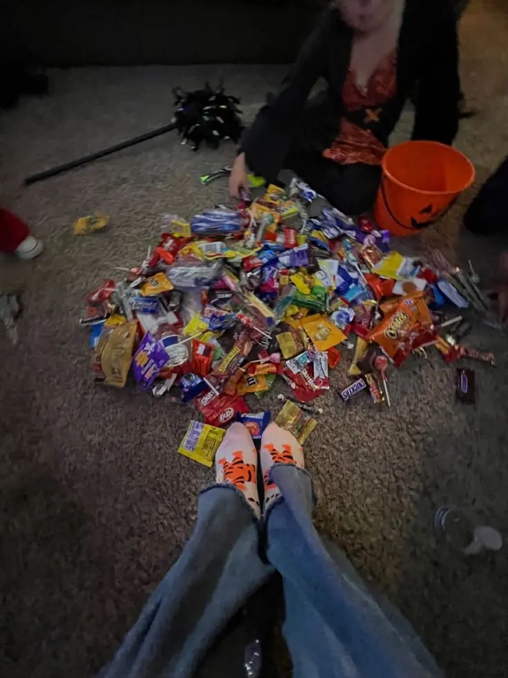 Averyyyy300의 Go trick or treating 🎃🍬 🍭