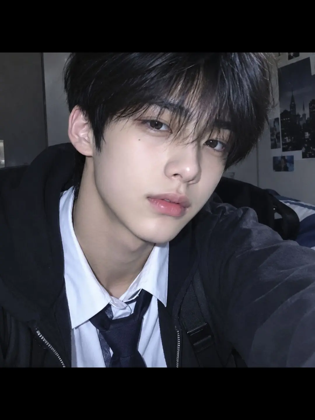Ajdu의 삼각관계인데 또 아닌거 같다?