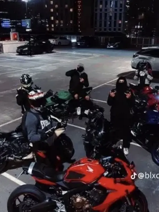 GaudyBaker4762의 Burned Asphalt