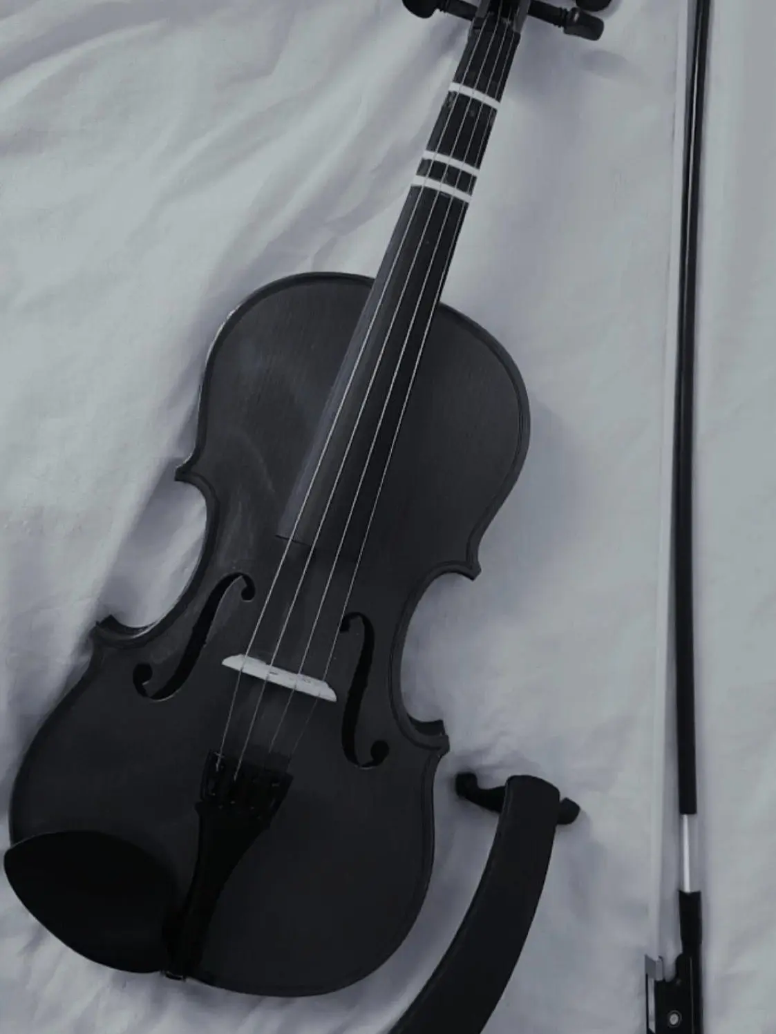 jdc의 Fixing Broken Violins and Pianos