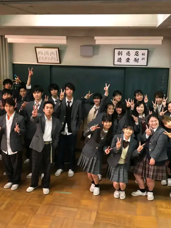 SmoothFart5396의 『今から、皆さんは人質です』