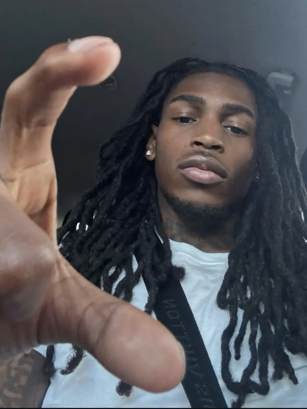 MAR20226의 Your brothers jealous Dreadhead homeboy