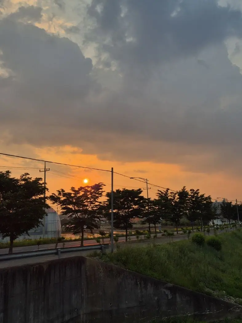 NiceGirl0420의 리레볼루션: "이중인격"