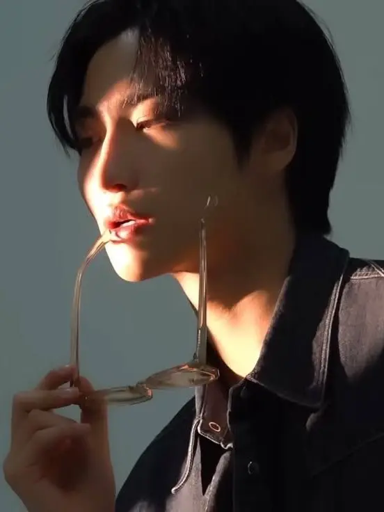 atzforevermystar의 Park Seonghwa - “The panic attack.”