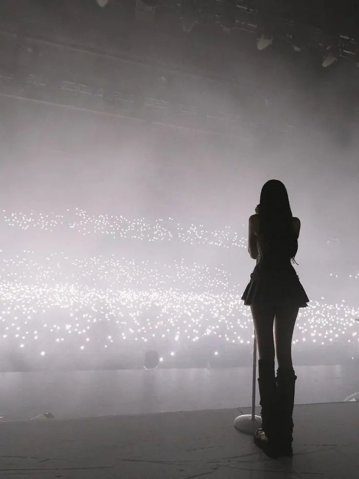 PlainBoard4830의 When The Lights Find You