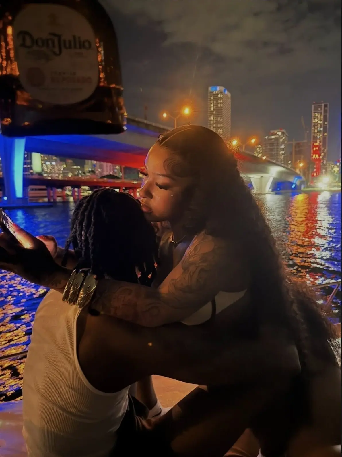 itskayy의 Not Looking for Love