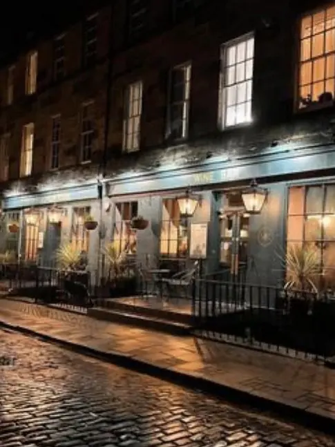 Lulua.mm6165의 Drink with Scotland