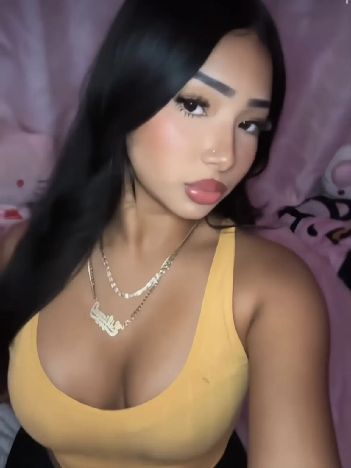 FobiddenL0V3의 Latina Auntie